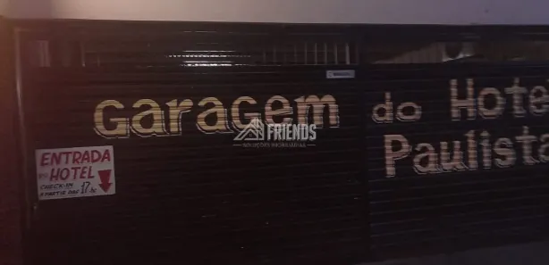 Galpão / Depósito / Armazém à venda, 600m² no Centro, Pederneiras