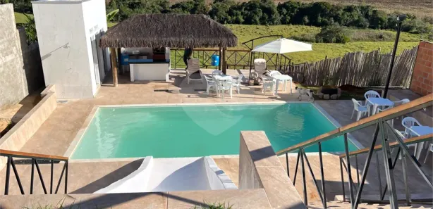 Fazenda / Sítio / Chácara com 3 Quartos à venda, 230m² no Jundiaquara, Araçoiaba da Serra