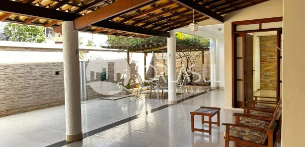 Casa com 5 Quartos à venda, 263m² no São Francisco, Ilhéus