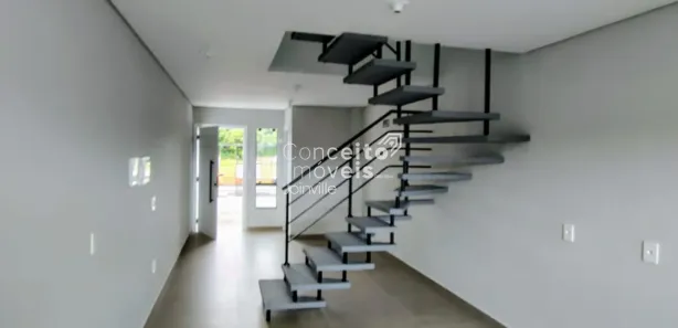 Sobrado com 2 Quartos à venda, 80m² no Vila Nova, Joinville