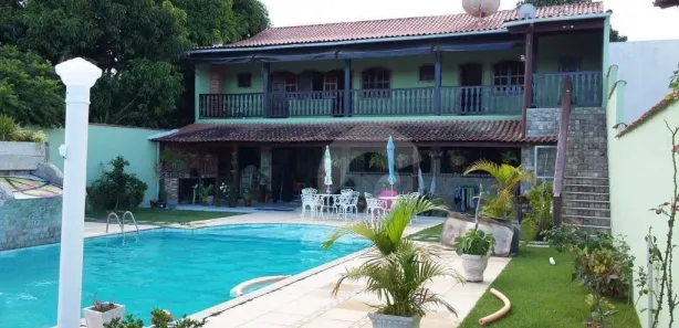 Casa com 4 Quartos à venda, 256m² no Bananeiras, Araruama