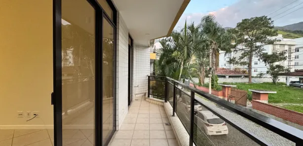 Apartamento com 2 Quartos à venda, 72m² no Corrêas, Petrópolis