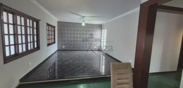 Casa com 4 Quartos para venda ou aluguel, 229m² no São João, Jacareí