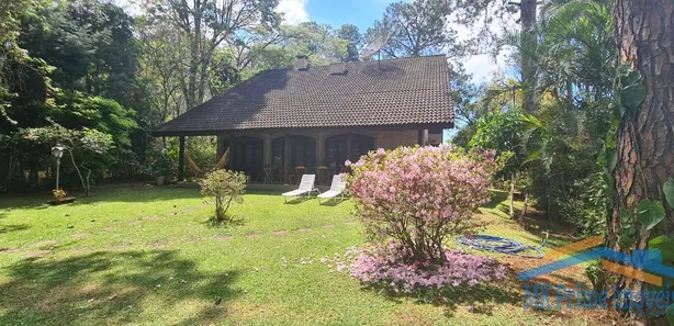 Fazenda / Sítio / Chácara com 5 Quartos para alugar, 1000m² no Tanque, Atibaia