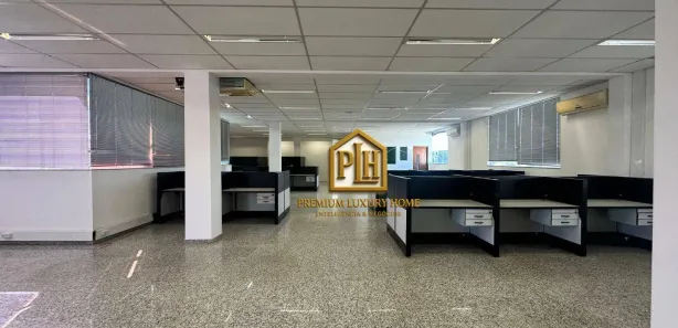 Prédio Inteiro para alugar, 1806m² no Loteamento Loanda, Atibaia