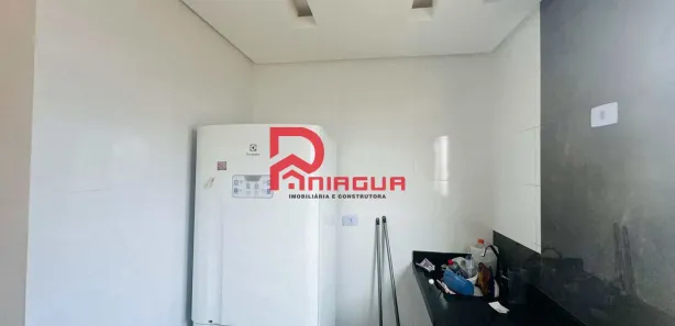 Casa de Condomínio com 2 Quartos para alugar, 70m² no Caiçara, Praia Grande
