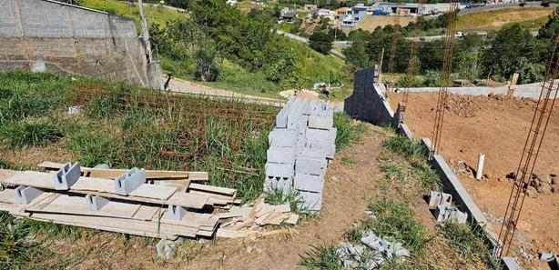 Terreno / Lote / Condomínio à venda, 489m² no Centro, Igaratá