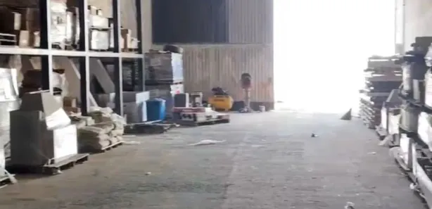 com 3 Quartos para alugar, 2500m² no , Hidrolândia