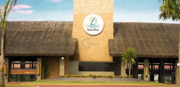 Terreno / Lote / Condomínio à venda, 821m² no , Sertaneja