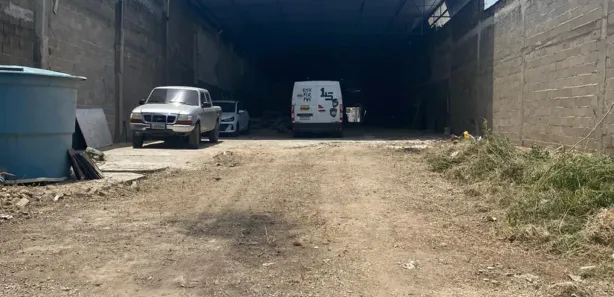 Galpão / Depósito / Armazém para alugar, 800m² no Visconde de Araújo, Macaé
