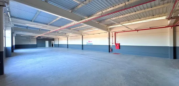 Conjunto Comercial / Sala para alugar, 300m² no Do Salto, Blumenau