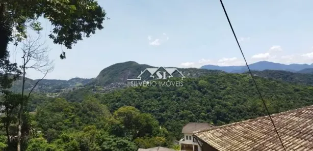Terreno / Lote / Condomínio à venda, 721m² no Castelanea, Petrópolis