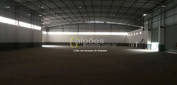 Galpão / Depósito / Armazém para alugar, 1400m² no Santa Fé, Osasco