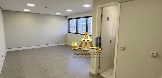 Conjunto Comercial / Sala para alugar, 33m² no Bethaville I, Barueri