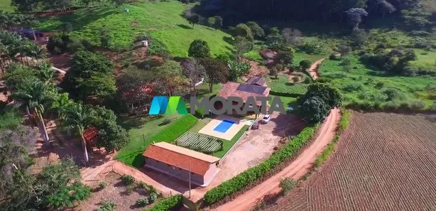 Fazenda / Sítio / Chácara com 4 Quartos à venda, 53m² no Centro, Viçosa