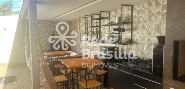 Casa de Condomínio com 3 Quartos para alugar, 400m² no Setor Habitacional Arniqueira, Brasília