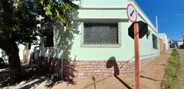 Casa com 3 Quartos para venda ou aluguel, 120m² no Centro, Araraquara