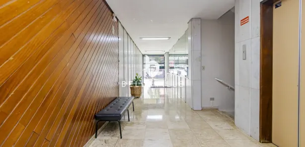 Prédio Inteiro com 45 Quartos à venda, 1900m² no Centro, Curitiba