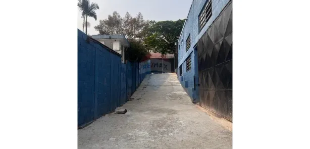 Galpão / Depósito / Armazém para alugar, 594m² no Jardim Marilu, Carapicuíba