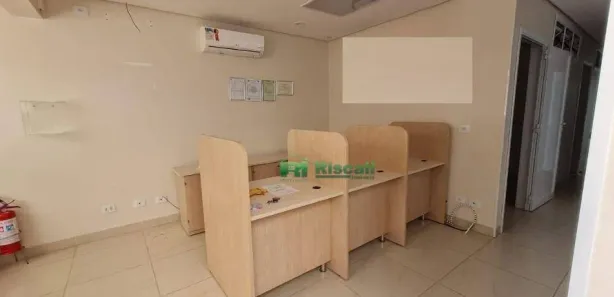 Casa Comercial para venda ou aluguel, 199m² no Parque Santos Dumont, Taboão da Serra