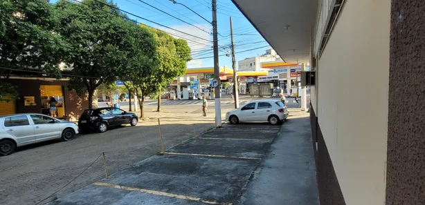 Loja / Salão / Ponto Comercial à venda, 35m² no Centro, Resende