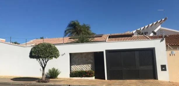 Casa com 3 Quartos à venda, 200m² no Jardim das Roseiras, Araraquara