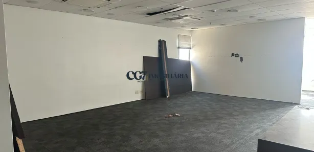 Conjunto Comercial / Sala com 2 Quartos para alugar, 596m² no Sítio Tamboré Alphaville, Barueri