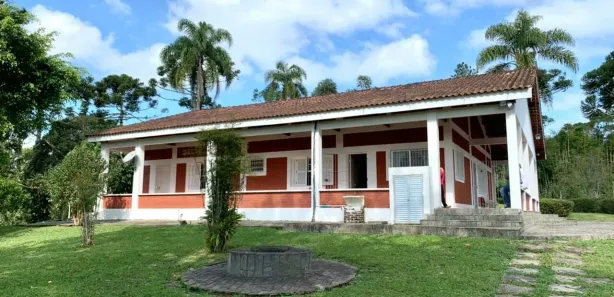 Fazenda / Sítio / Chácara com 4 Quartos à venda, 600m² no Loteamento Chacaras Embu-Guacu, Embu-Guaçu