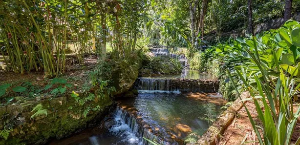 Casa de Condomínio com 4 Quartos à venda, 12640m² no , Caeté