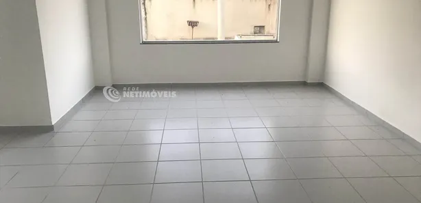 Loja / Salão / Ponto Comercial à venda, 32m² no Centro, Florestal