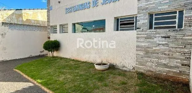 Galpão / Depósito / Armazém à venda, 194m² no Jardim das Palmeiras, Uberlândia