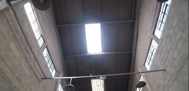 Galpão / Depósito / Armazém para venda ou aluguel, 240m² no Vila Mathias, Santos