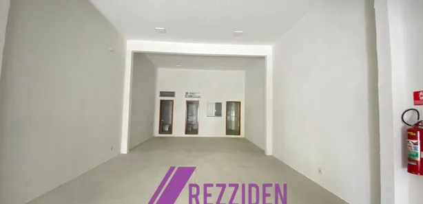 Galpão / Depósito / Armazém para alugar, 100m² no Laranjeiras, Caieiras