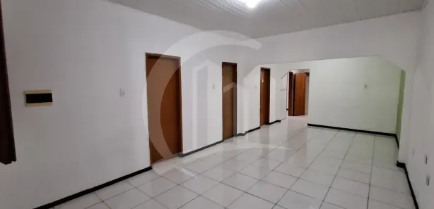 Casa com 3 Quartos para alugar, 162m² no São Conrado, Aracaju