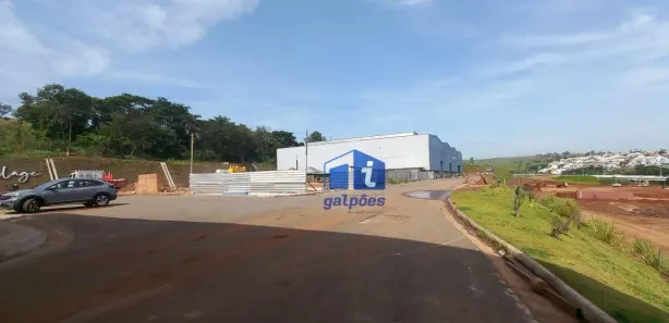 Galpão / Depósito / Armazém para alugar, 2000m² no Centro, Vespasiano