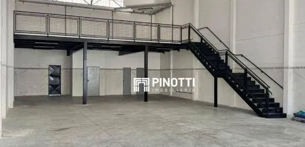 Galpão / Depósito / Armazém para alugar, 351m² no Serraria, Diadema