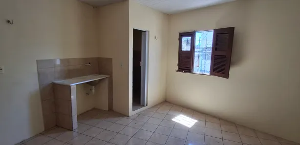 Kitnet com 1 Quarto para alugar, 30m² no Centro, Fortaleza