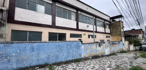 Prédio Inteiro à venda, 700m² no Parque Lafaiete, Duque de Caxias