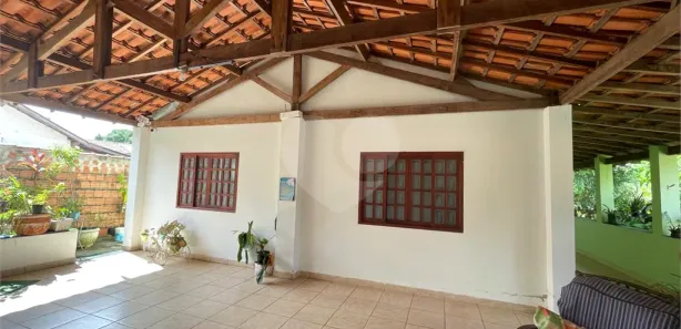 Fazenda / Sítio / Chácara com 3 Quartos à venda, 294m² no Estância Lago Azul (Ártemis), Piracicaba