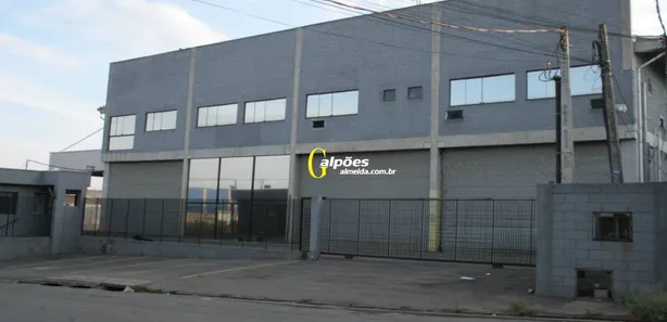 Galpão / Depósito / Armazém para alugar, 3400m² no Jardim Fátima, Guarulhos