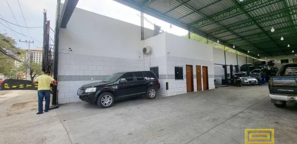 Galpão / Depósito / Armazém para venda ou aluguel, 500m² no Santa Rosa, Niterói