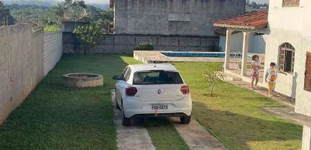 Fazenda / Sítio / Chácara com 5 Quartos à venda, 400m² no Alpes Do Sarapu, Salto de Pirapora