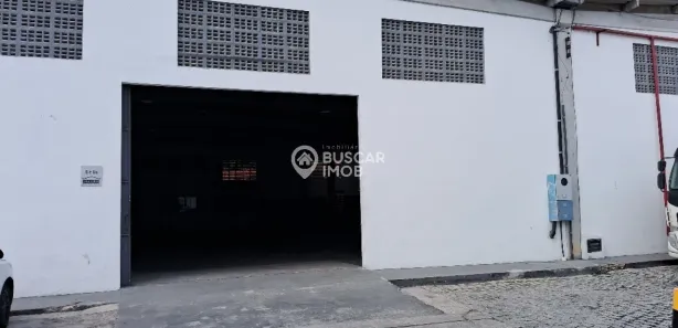 Galpão / Depósito / Armazém para alugar, 1000m² no Portão, Lauro de Freitas