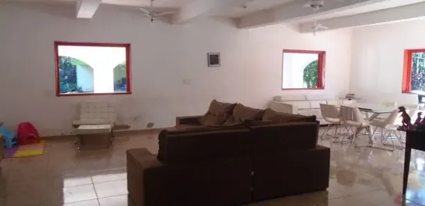 Fazenda / Sítio / Chácara com 8 Quartos à venda, 700m² no Caneca Fina, Guapimirim