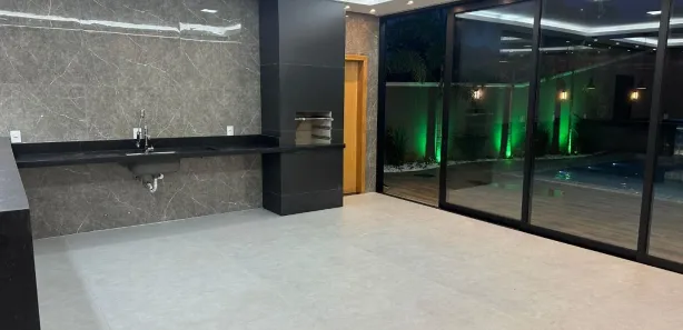 Casa com 4 Quartos à venda, 300m² no Central, Abadia de Goiás