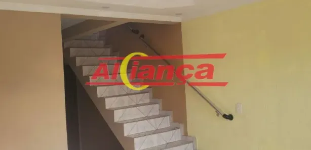 Sobrado com 3 Quartos para alugar, 133m² no Jardim São Francisco, Guarulhos