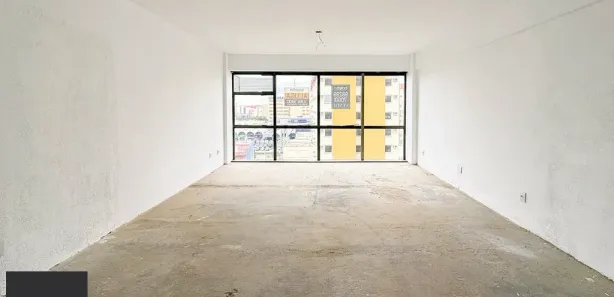 Conjunto Comercial / Sala à venda, 44m² no Centro, Canoas