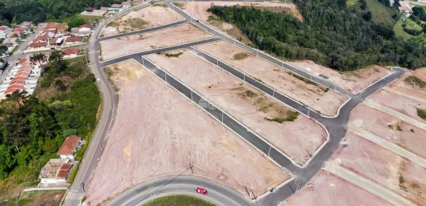 Terreno / Lote / Condomínio à venda, 180m² no Lamenha Grande, Almirante Tamandaré