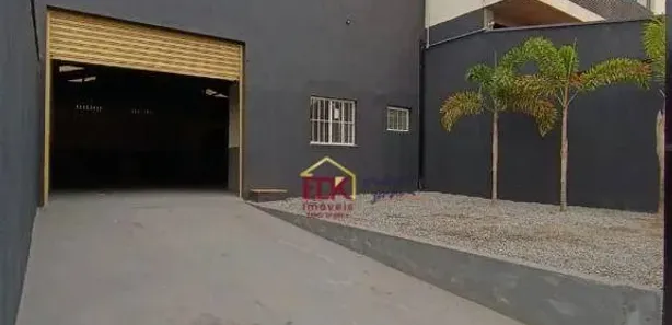 Galpão / Depósito / Armazém à venda, 120m² no Loteamento Residencial e Comercial Flamboyant, Pindamonhangaba