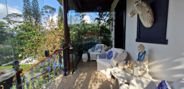 Casa com 3 Quartos à venda, 700m² no Independência, Petrópolis